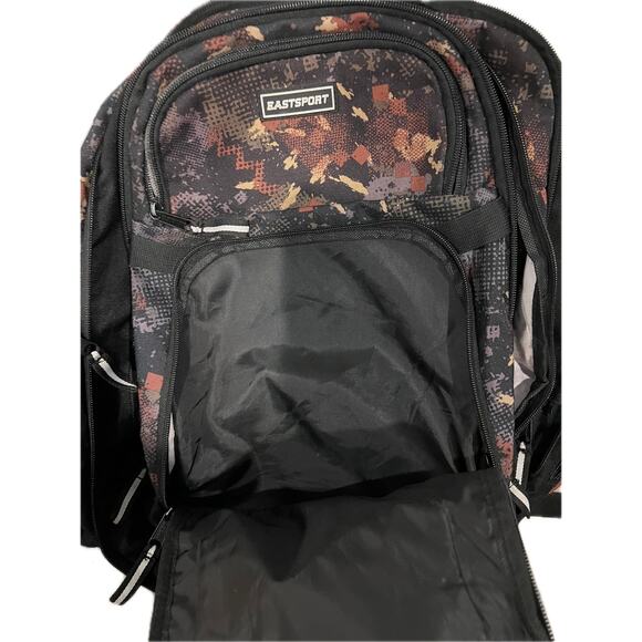 Eastsport Surge Sport Backpack, Brown Leaves - Picture 3 of 5